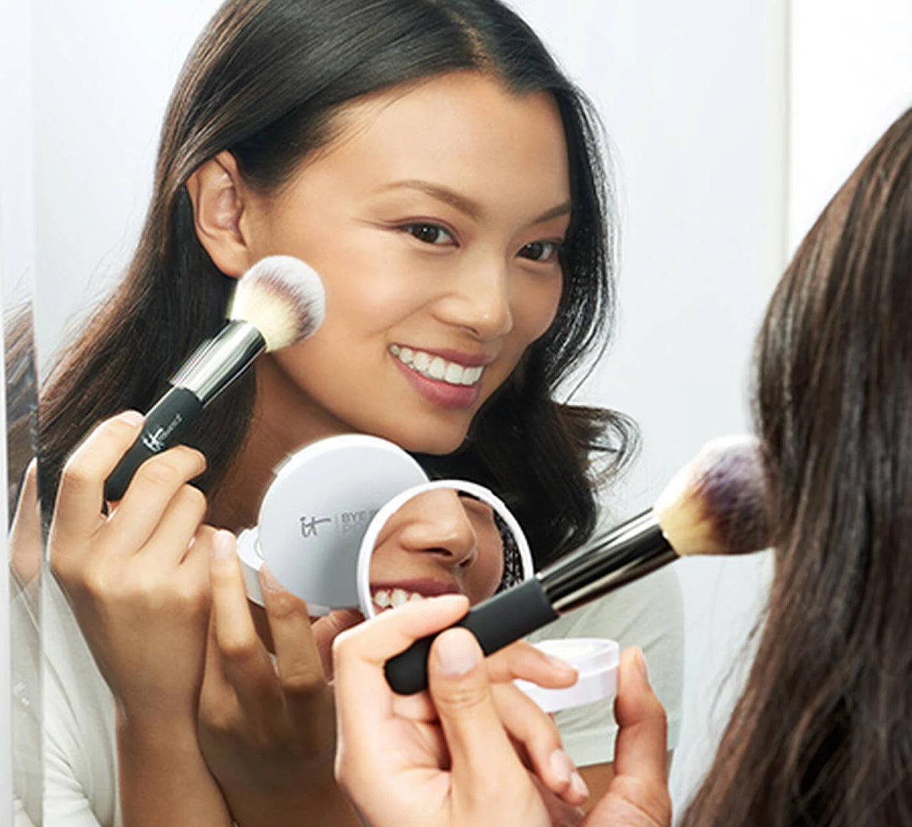 IT COSMETICS BYE BYE PORES ILLUMINATION POWDER