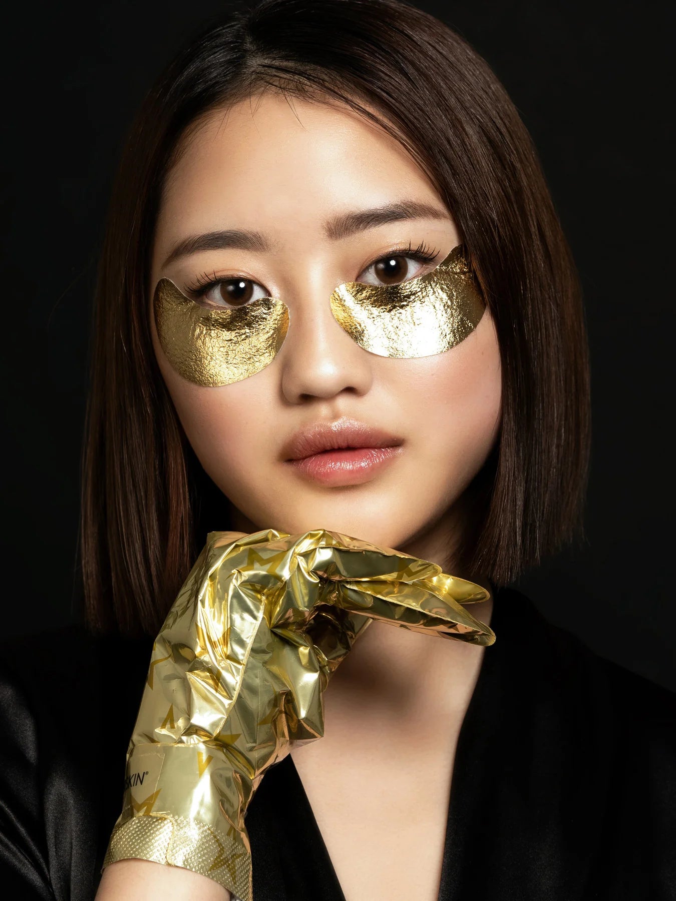 STARSKIN
VIP THE GOLD MASK EYE SINGLE