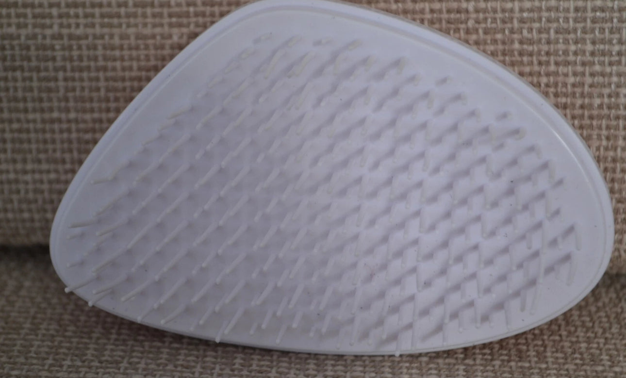 Glossy Box Scalp Brush